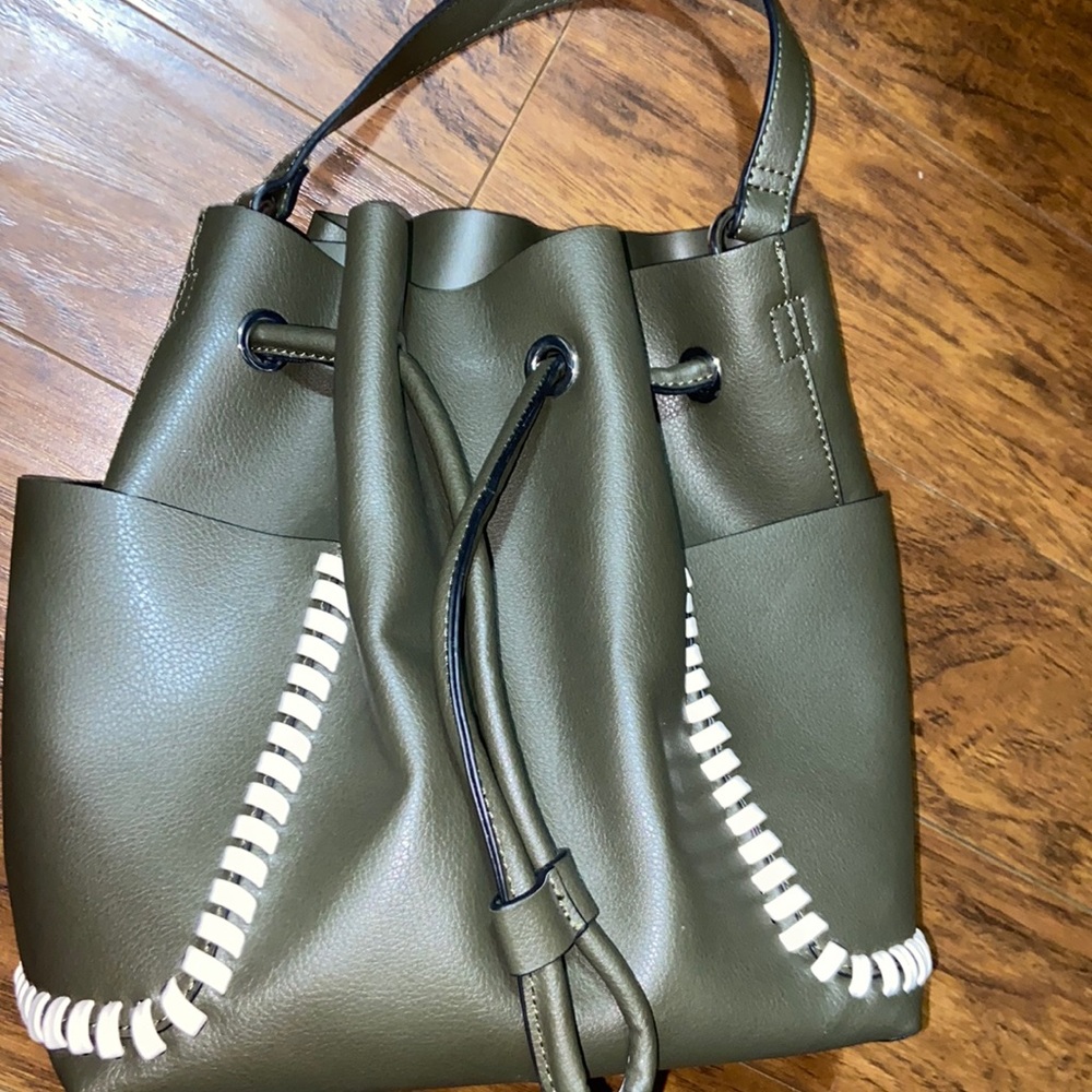 Green purse